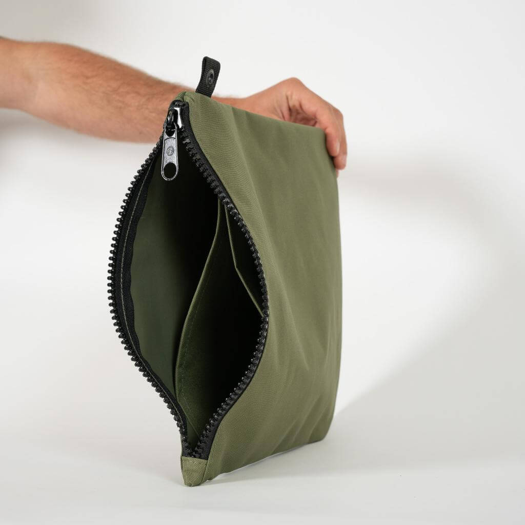 FARO Surfboard Fin Wallet Fin Case (olive color)