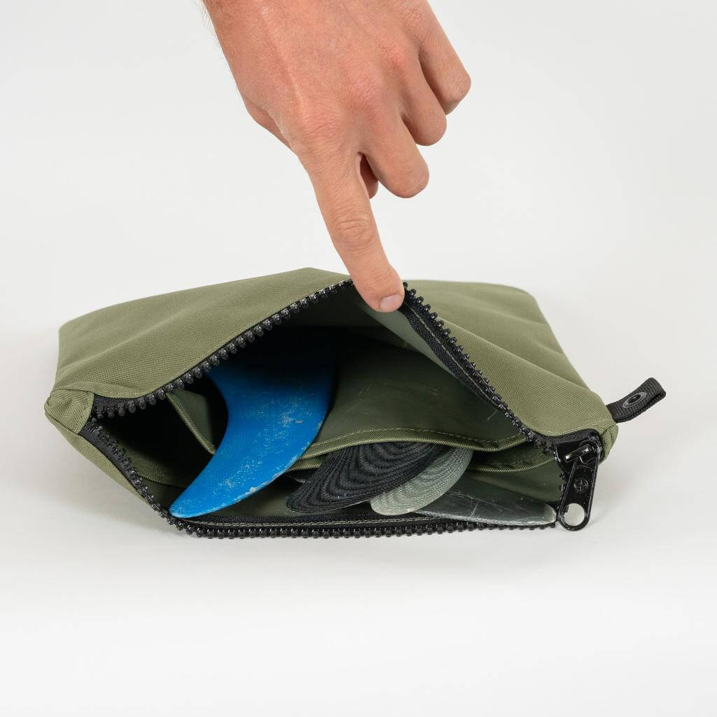 FARO Surfboard Fin Wallet Fin Case (olive color)