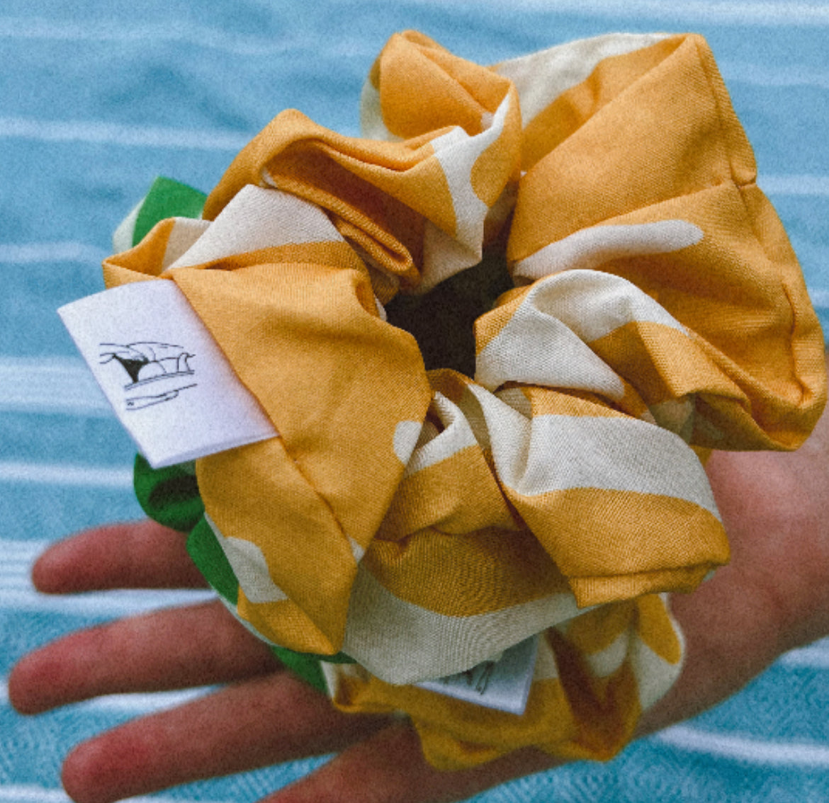 'the sally' scrunchie